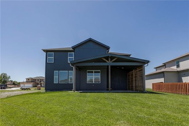 16965 S Brentwood Street, Olathe, KS 66062