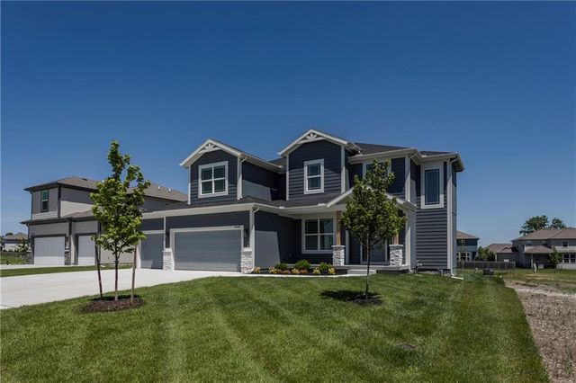 16965 S Brentwood Street, Olathe, KS 66062