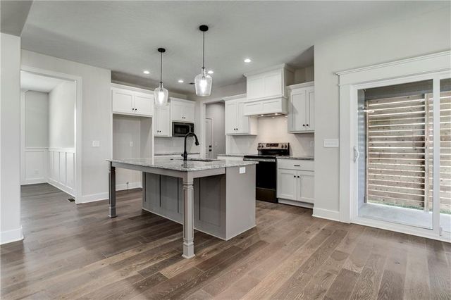 16965 S Brentwood Street, Olathe, KS 66062