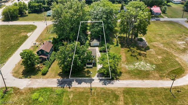 1024 W 54th Street, Ashtabula, OH 44004