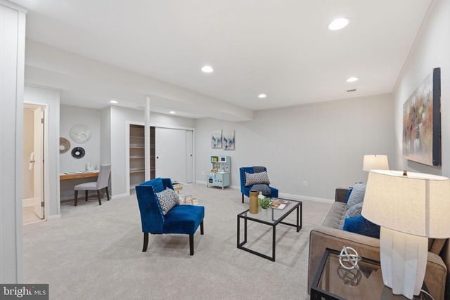 7803 FIELDCREST CT, Falls Church, VA 22042