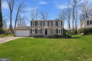 7803 FIELDCREST CT, Falls Church, VA 22042