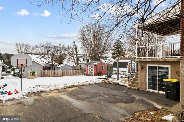 306 KREWSON TER, Willow Grove, PA 19090