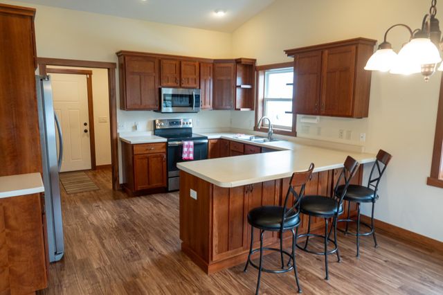 2065 Michael Lane, River Falls, WI 54022