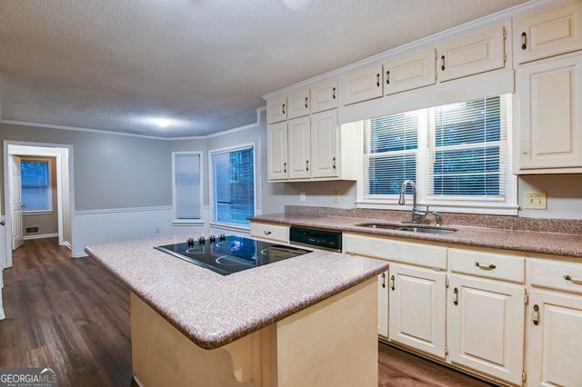 4964 Oak Leaf Terrace, Stone Mountain, GA 30087