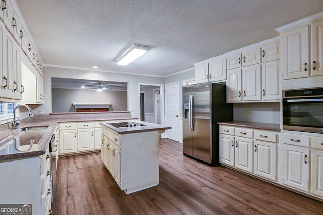 4964 Oak Leaf Terrace, Stone Mountain, GA 30087
