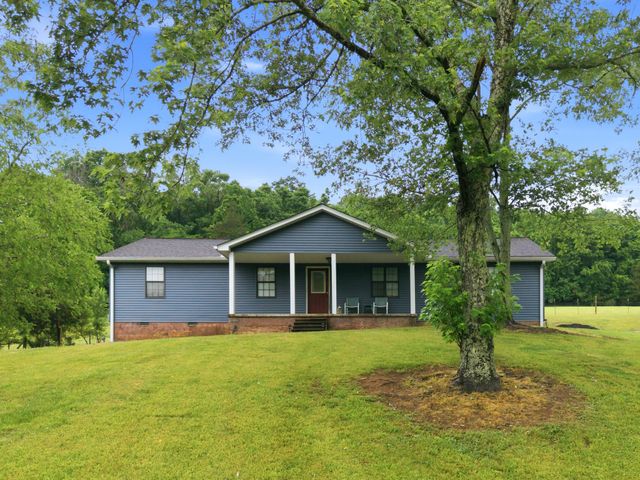 615 Rogues Fork Rd, Bethpage, TN 37022