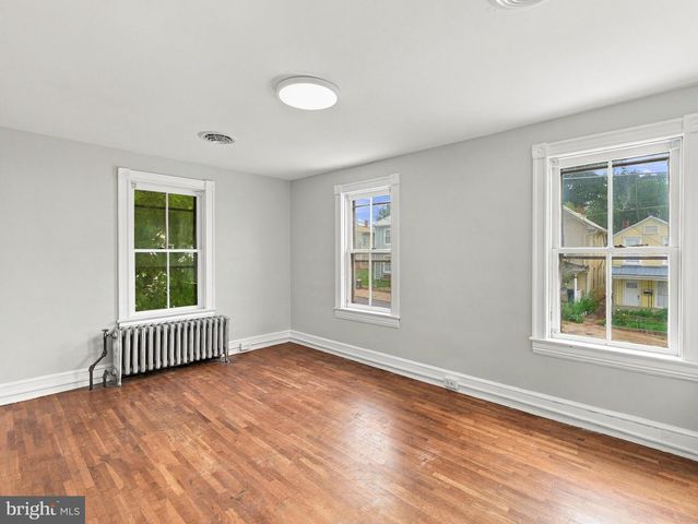 615 VIRGINIA AVE, Martinsburg, WV 25401