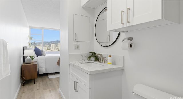 400 Hobron Lane 2014, Honolulu, HI 96815