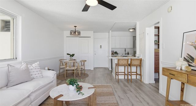 400 Hobron Lane 2014, Honolulu, HI 96815