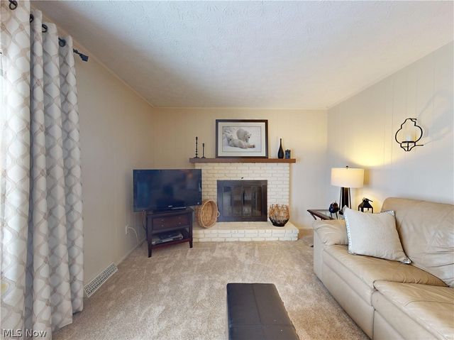 8330 Paddock Court, Mentor, OH 44060