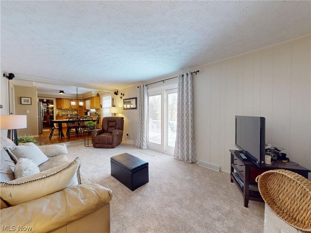 8330 Paddock Court, Mentor, OH 44060