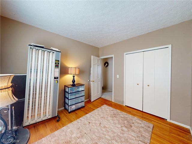 8330 Paddock Court, Mentor, OH 44060