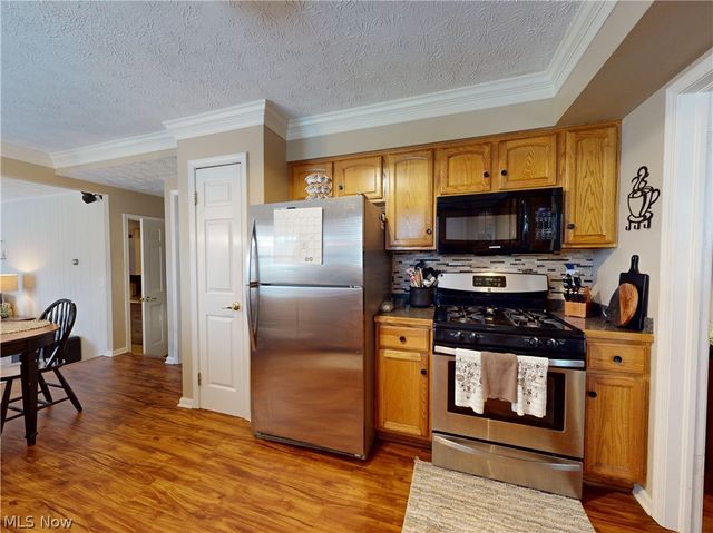 8330 Paddock Court, Mentor, OH 44060