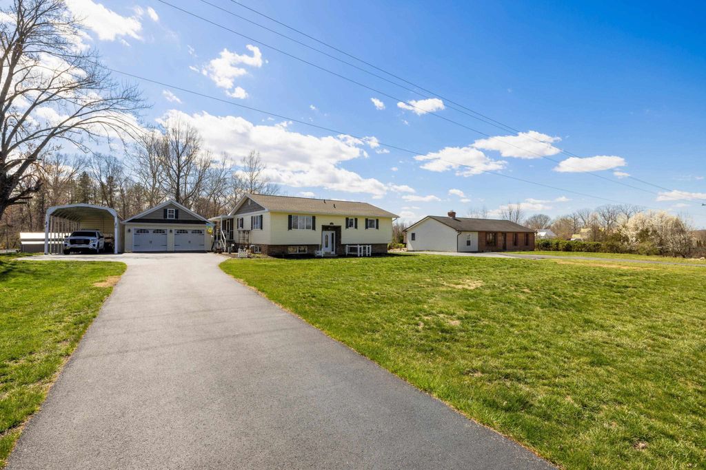1751 NEW HOPE AND CRIMORA RD, Crimora, VA 24431