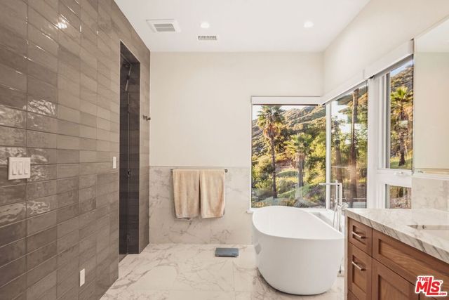 28525 Newton Canyon Road, Malibu, CA 90265