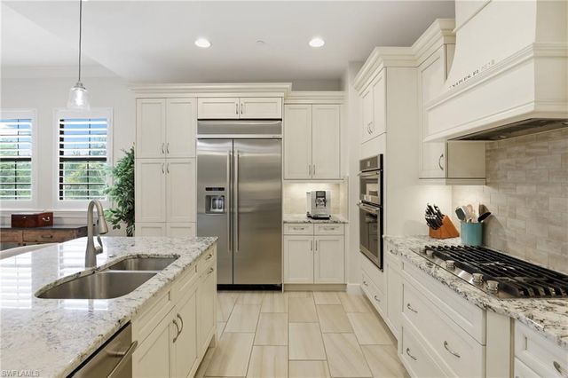 16378 Viansa WAY 202, Naples, FL 34110