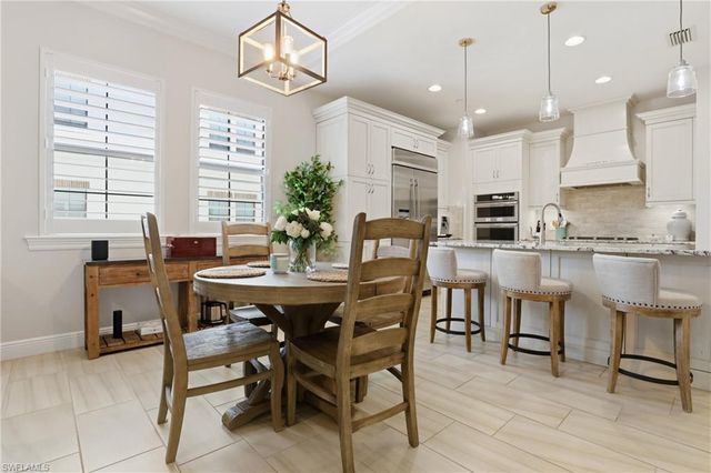16378 Viansa WAY 202, Naples, FL 34110