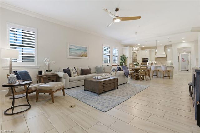 16378 Viansa WAY 202, Naples, FL 34110
