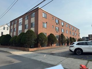 12 Woodland St 22, Everett, MA 02149