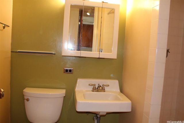 1511 Nuuanu Avenue 534, Honolulu, HI 96817