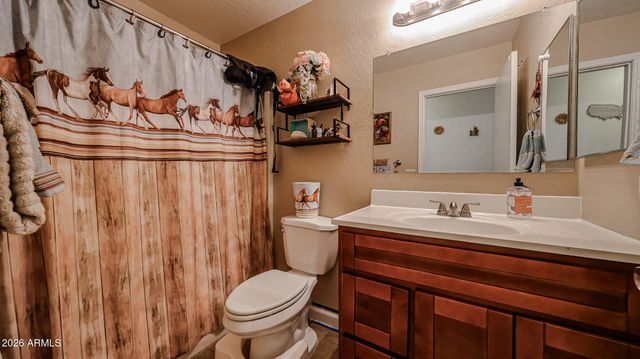 6058 W PUEBLO Avenue, Phoenix, AZ 85043