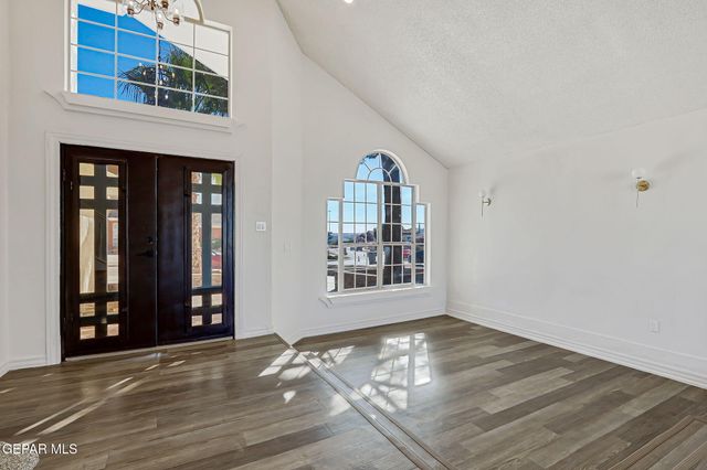 7713 Dianjou Drive, El Paso, TX 79912