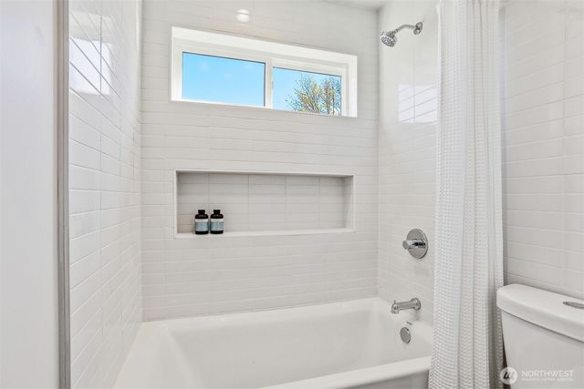 8328 24th Avenue NW, Seattle, WA 98117