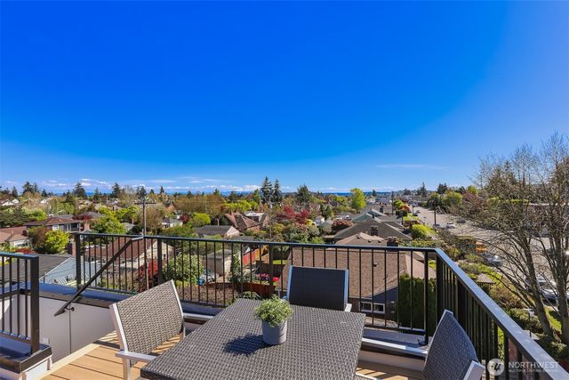 8328 24th Avenue NW, Seattle, WA 98117