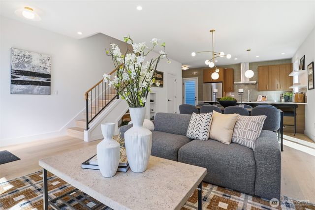8328 24th Avenue NW, Seattle, WA 98117