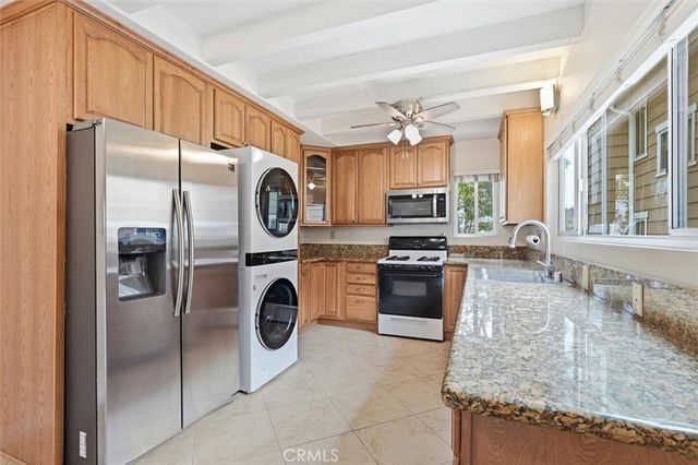 600 W Lambert Road 48, La Habra, CA 90631