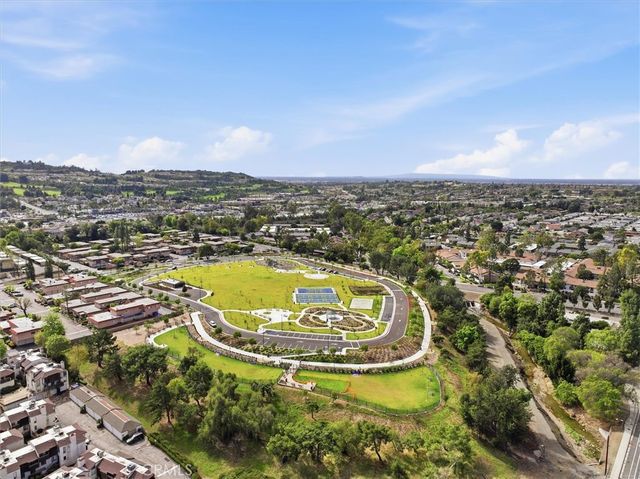 600 W Lambert Road 48, La Habra, CA 90631