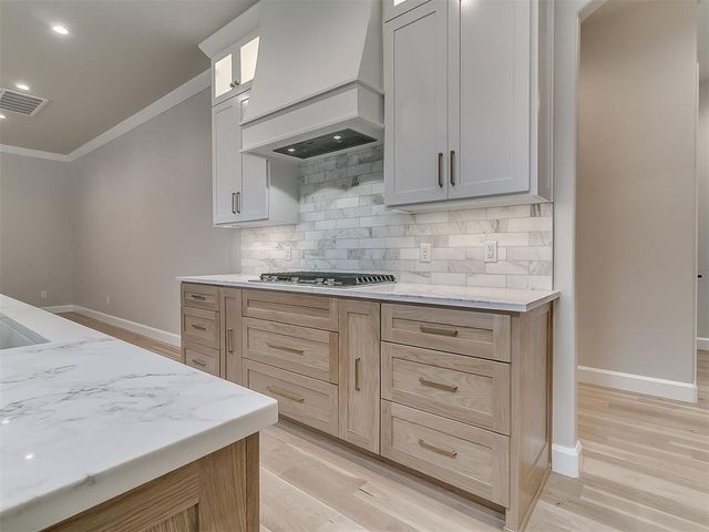 16413 Burgundy West Drive, Edmond, OK 73013