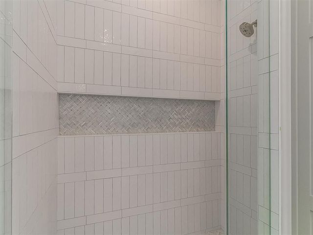 16413 Burgundy West Drive, Edmond, OK 73013