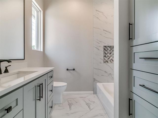 16413 Burgundy West Drive, Edmond, OK 73013