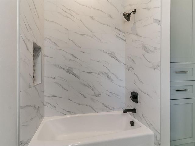 16413 Burgundy West Drive, Edmond, OK 73013