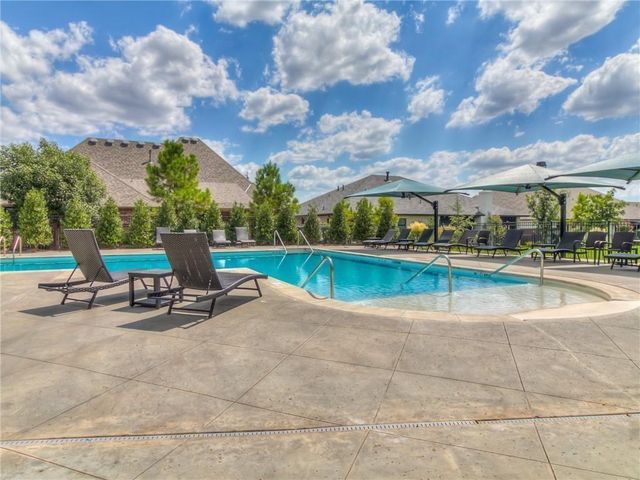 16413 Burgundy West Drive, Edmond, OK 73013