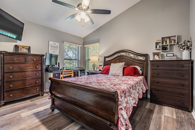 525 BENT OAK COURT, Spring Hill, FL 34609