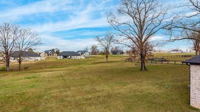 122 Republican Loop, Greenbrier, AR 72058