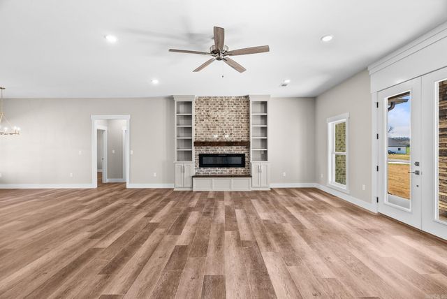 122 Republican Loop, Greenbrier, AR 72058