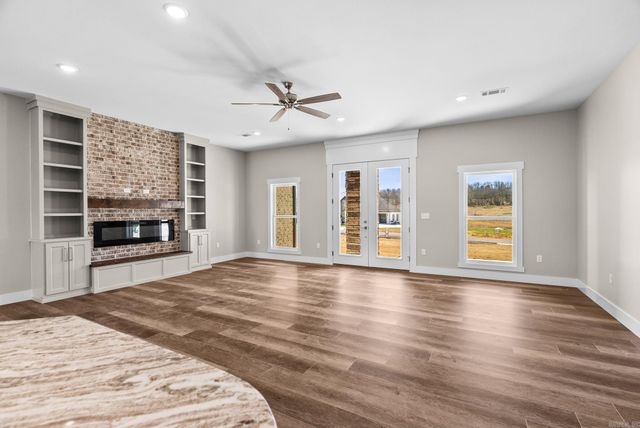 122 Republican Loop, Greenbrier, AR 72058