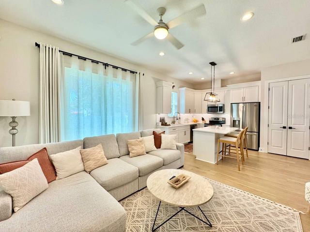 3722 W MANGO AVENUE 6, Tampa, FL 33611