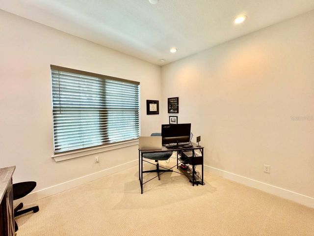 3722 W MANGO AVENUE 6, Tampa, FL 33611