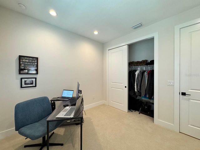 3722 W MANGO AVENUE 6, Tampa, FL 33611