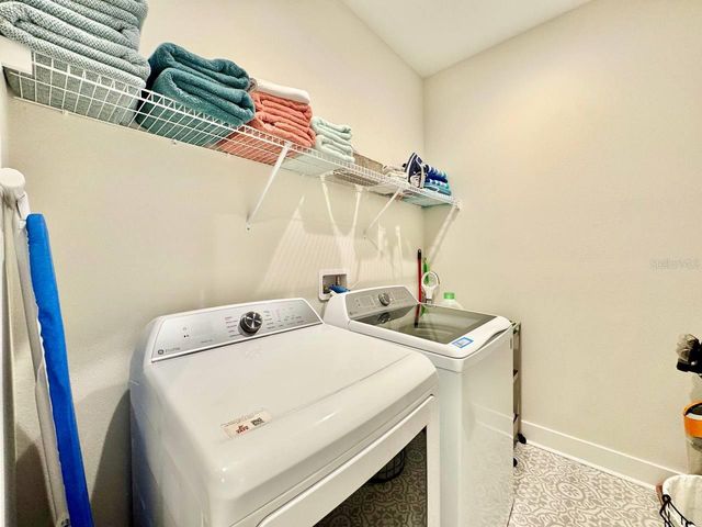 3722 W MANGO AVENUE 6, Tampa, FL 33611