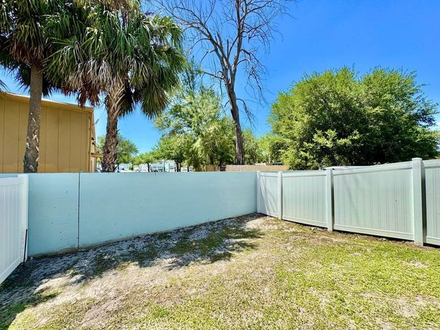 3722 W MANGO AVENUE 6, Tampa, FL 33611
