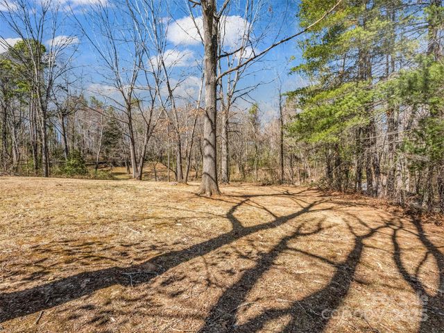 156 Warren Wilson Road, Swannanoa, NC 28778