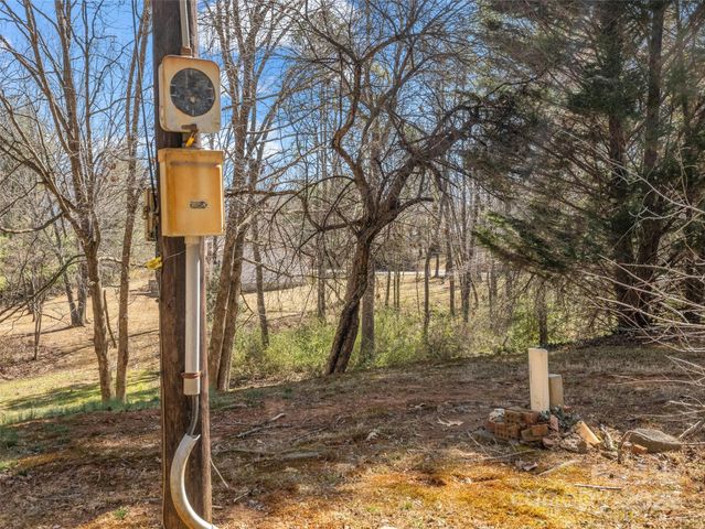 156 Warren Wilson Road, Swannanoa, NC 28778