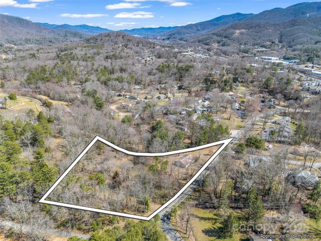 156 Warren Wilson Road, Swannanoa, NC 28778