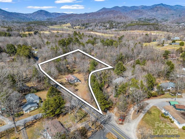 156 Warren Wilson Road, Swannanoa, NC 28778